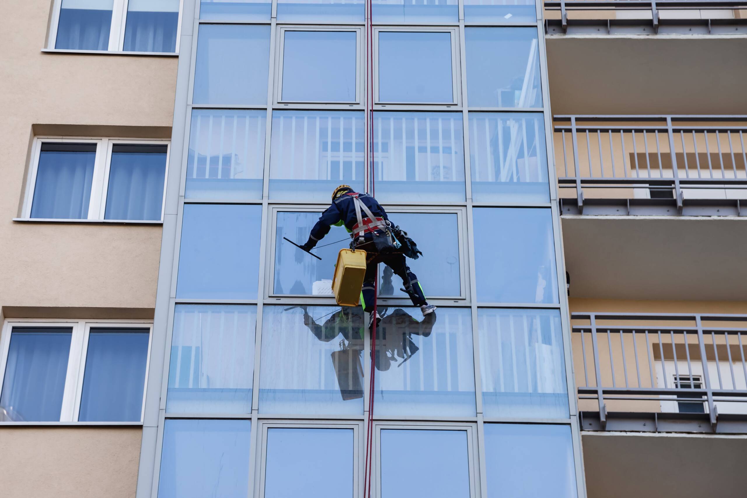 Kompozit/Panelli Cephe Temizliği